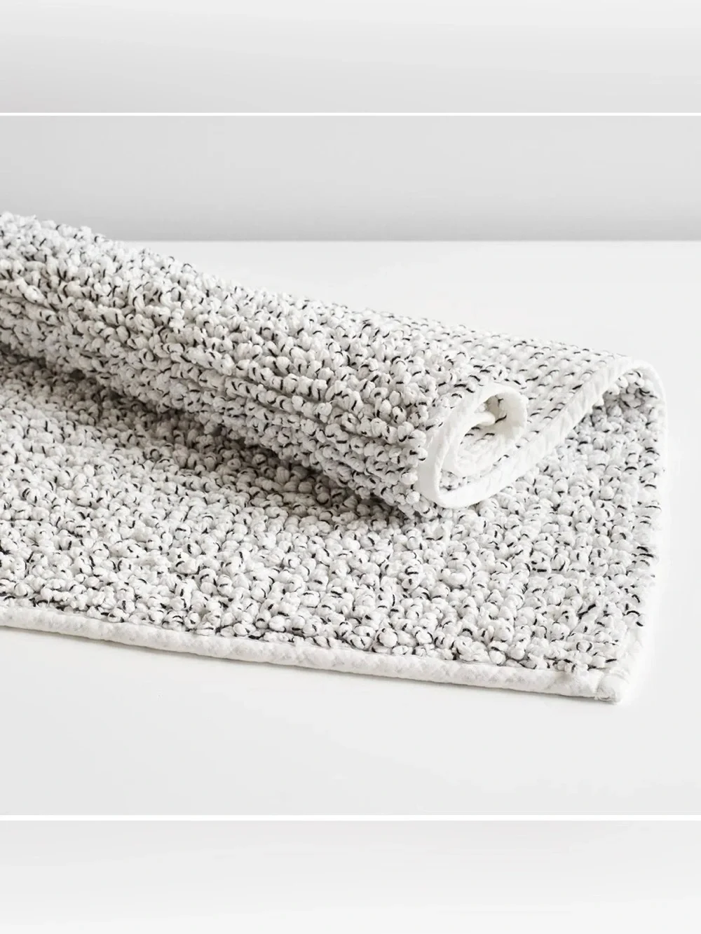 FOSTER Black & White Bath Mat - Brand New in Bag